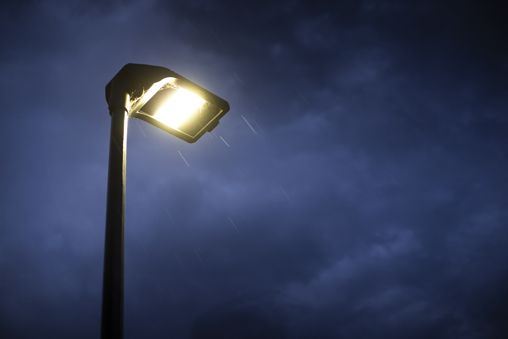 LED svítidla a osvětlení snižují náklady na provoz domácností a obcí. Jaké jsou možnosti?